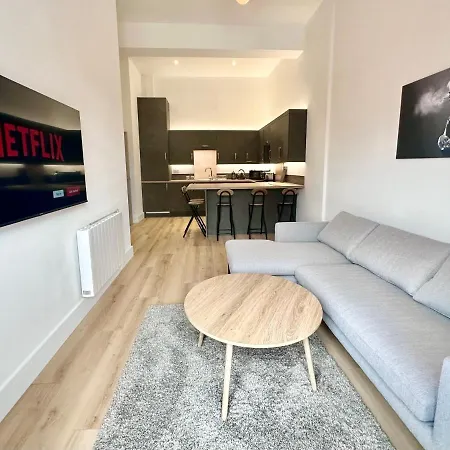 Fountain No 2 With Free Parking Йорк