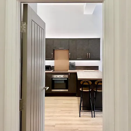 Fountain No 2 With Free Parking * Йорк